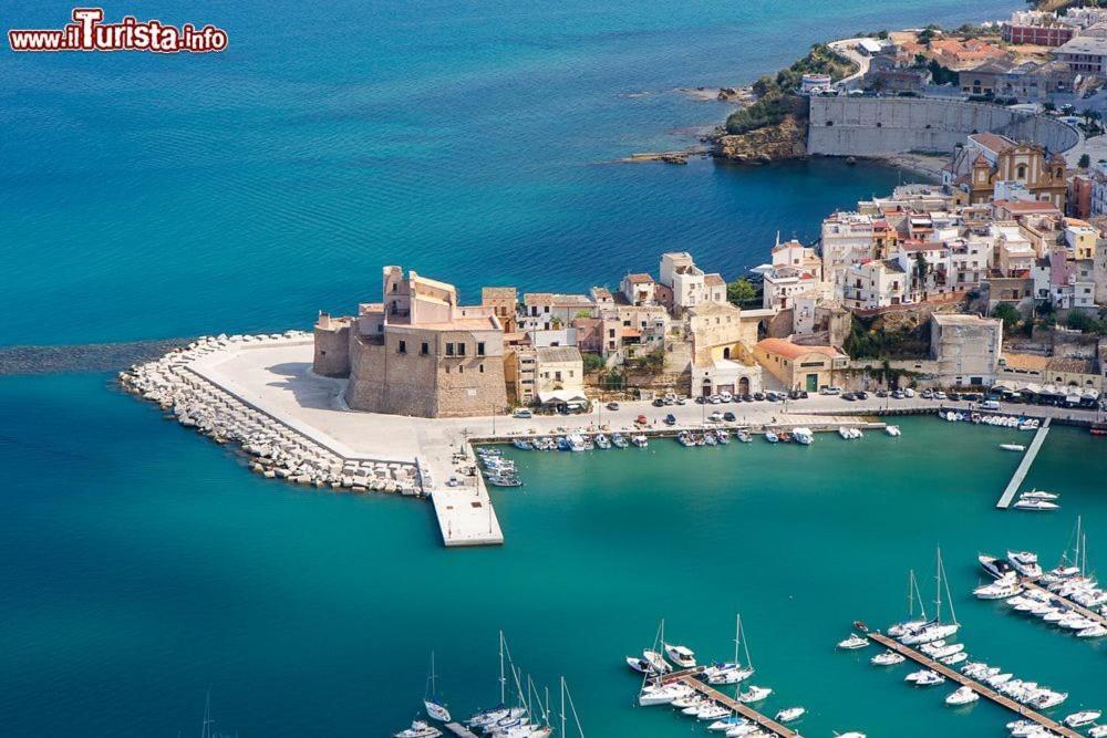 Segesta - Le Bouquet Apartment Salemi ภายนอก รูปภาพ