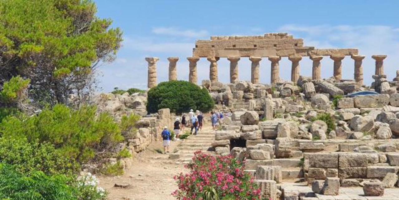 Segesta - Le Bouquet Apartment Salemi ภายนอก รูปภาพ